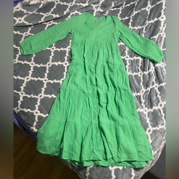 NWOT universal thread maxi bell sleeve tiered dress green SZ XS pockets - Picture 3 of 3
